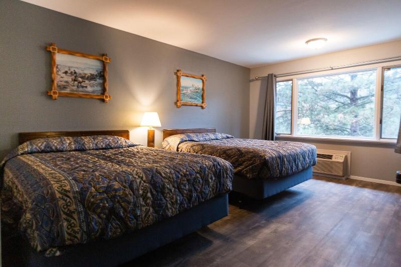 Rimrock Lodge image 6