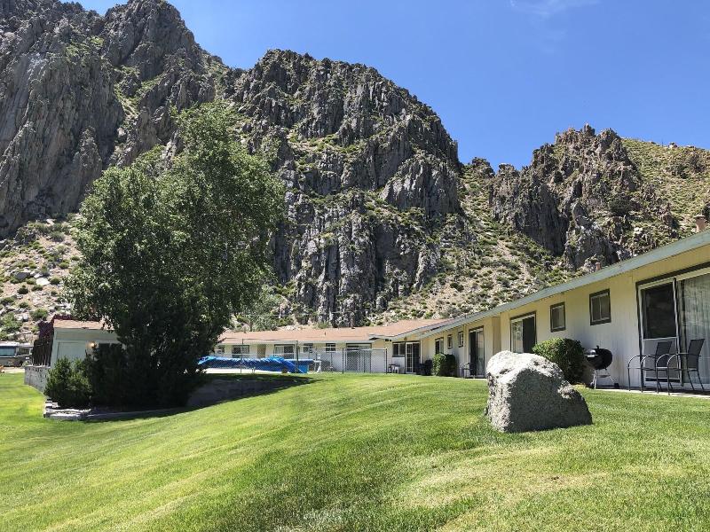 Meadowcliff Lodge image