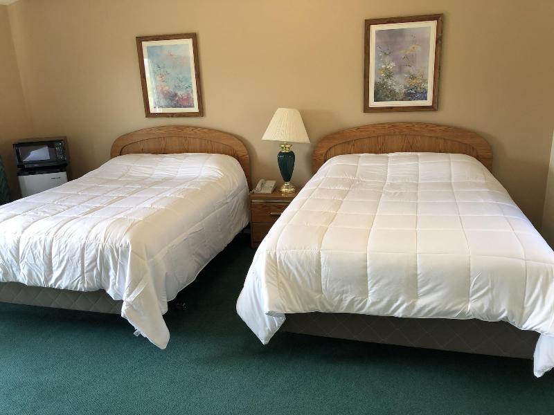Meadowcliff Lodge image