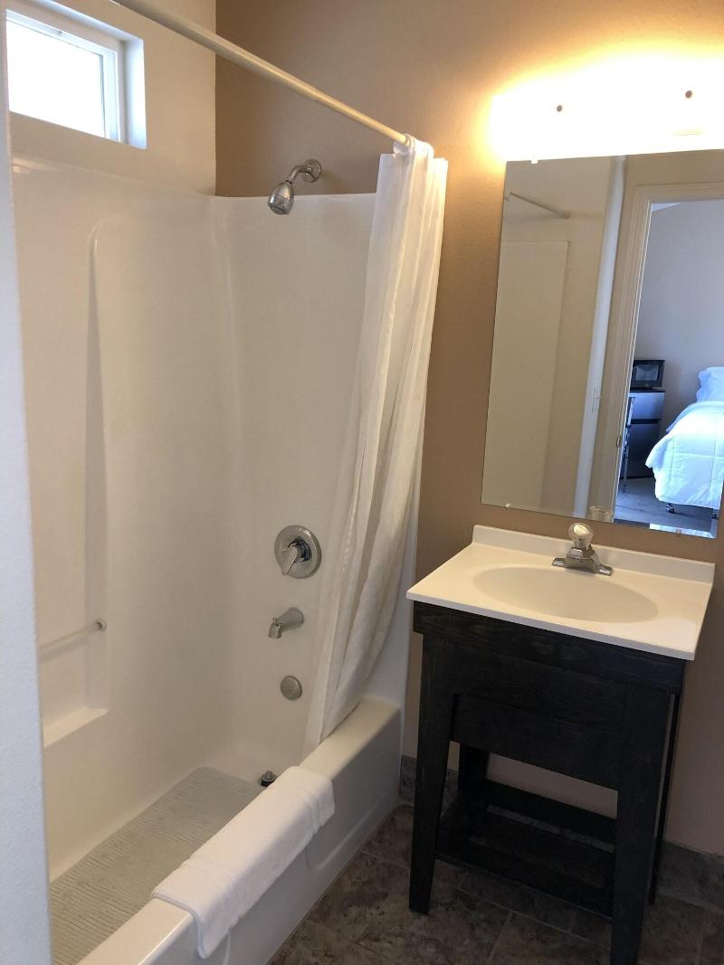 Meadowcliff Lodge image