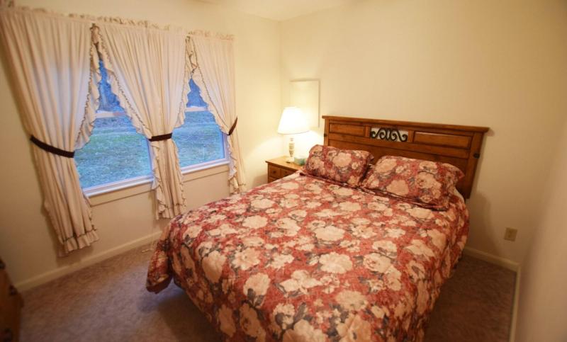 Graves Mountain Farm & Lodges image