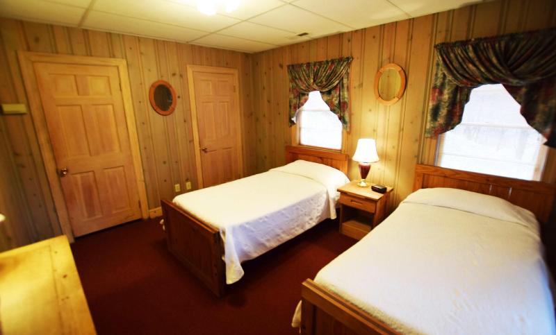Graves Mountain Farm & Lodges image