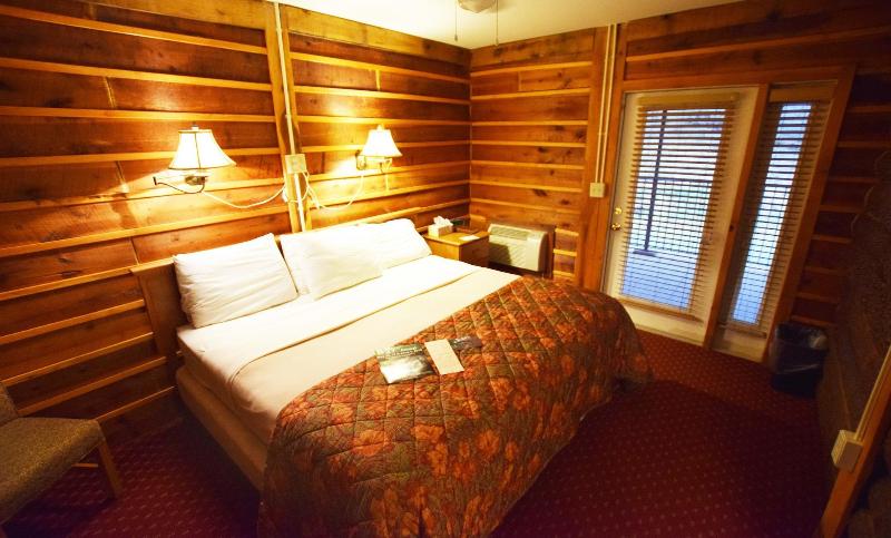 Graves Mountain Farm & Lodges image