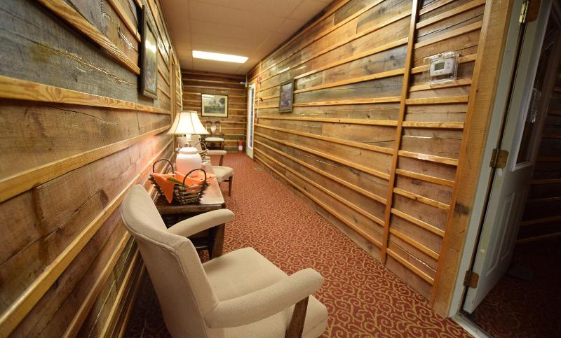 Graves Mountain Farm & Lodges image