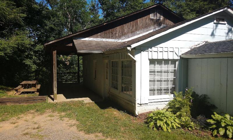 Graves Mountain Farm & Lodges image