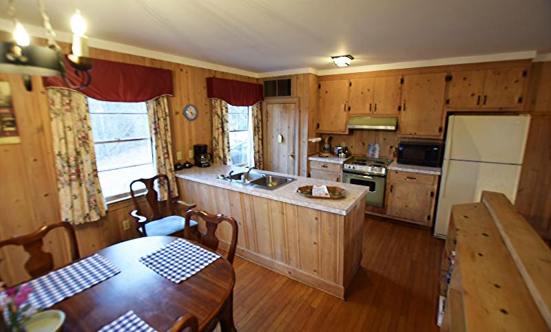 Graves Mountain Farm & Lodges image