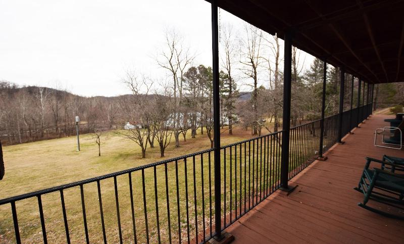 Graves Mountain Farm & Lodges image