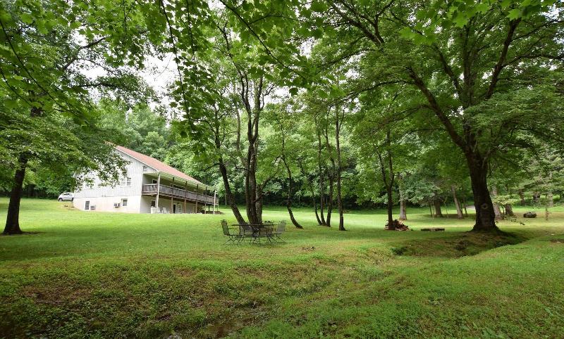 Graves Mountain Farm & Lodges image