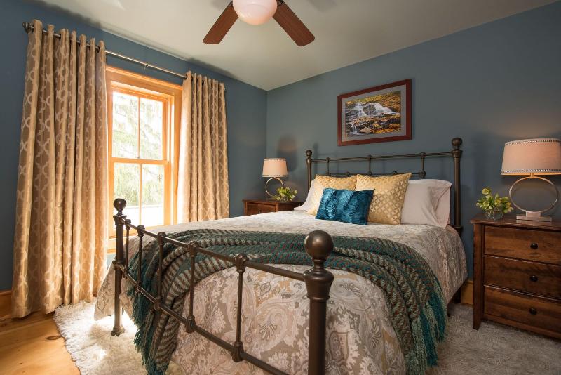 Gothic Eves Inn And Spa image