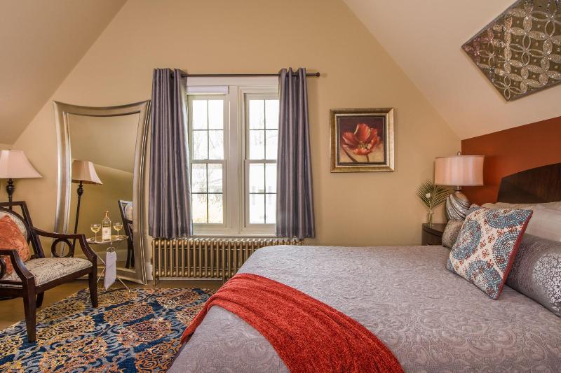 Gothic Eves Inn And Spa image