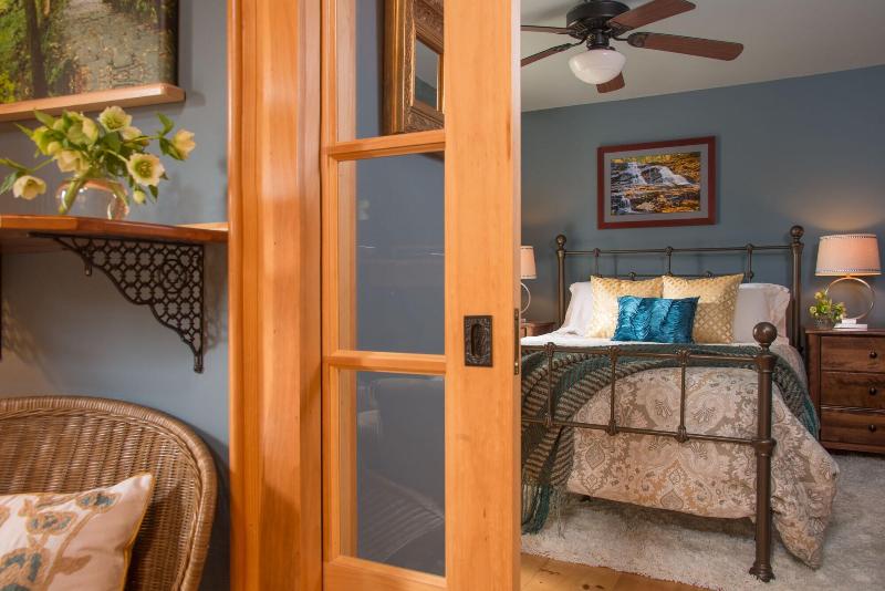 Gothic Eves Inn And Spa image