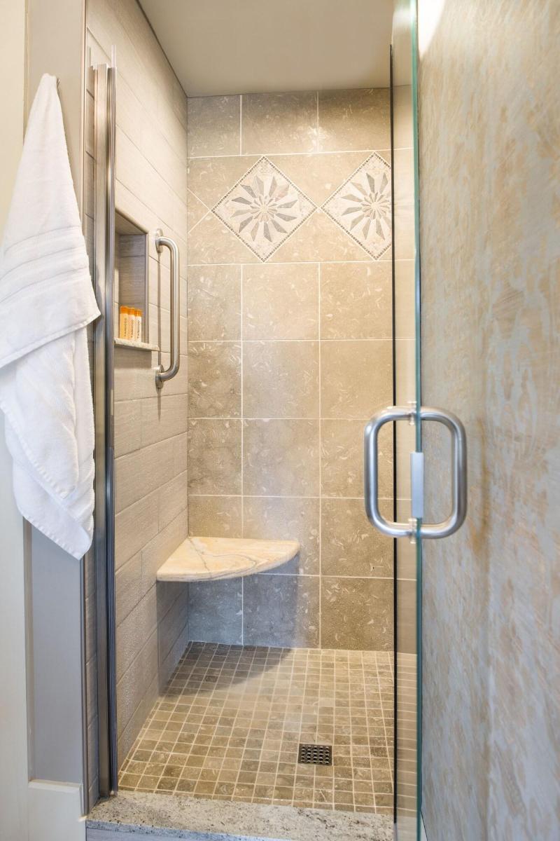 Gothic Eves Inn And Spa image