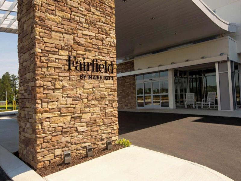 Fairfield Inn & Suites Philadelphia Broomall/Newto image