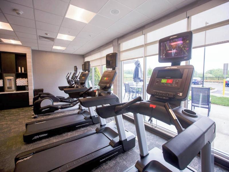 Fairfield Inn & Suites Philadelphia Broomall/Newto image