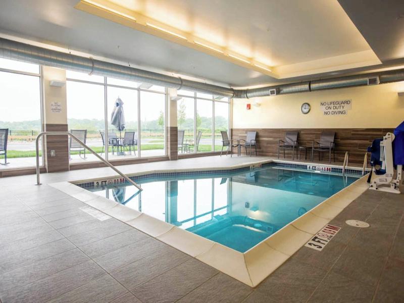 Fairfield Inn & Suites Philadelphia Broomall/Newto image