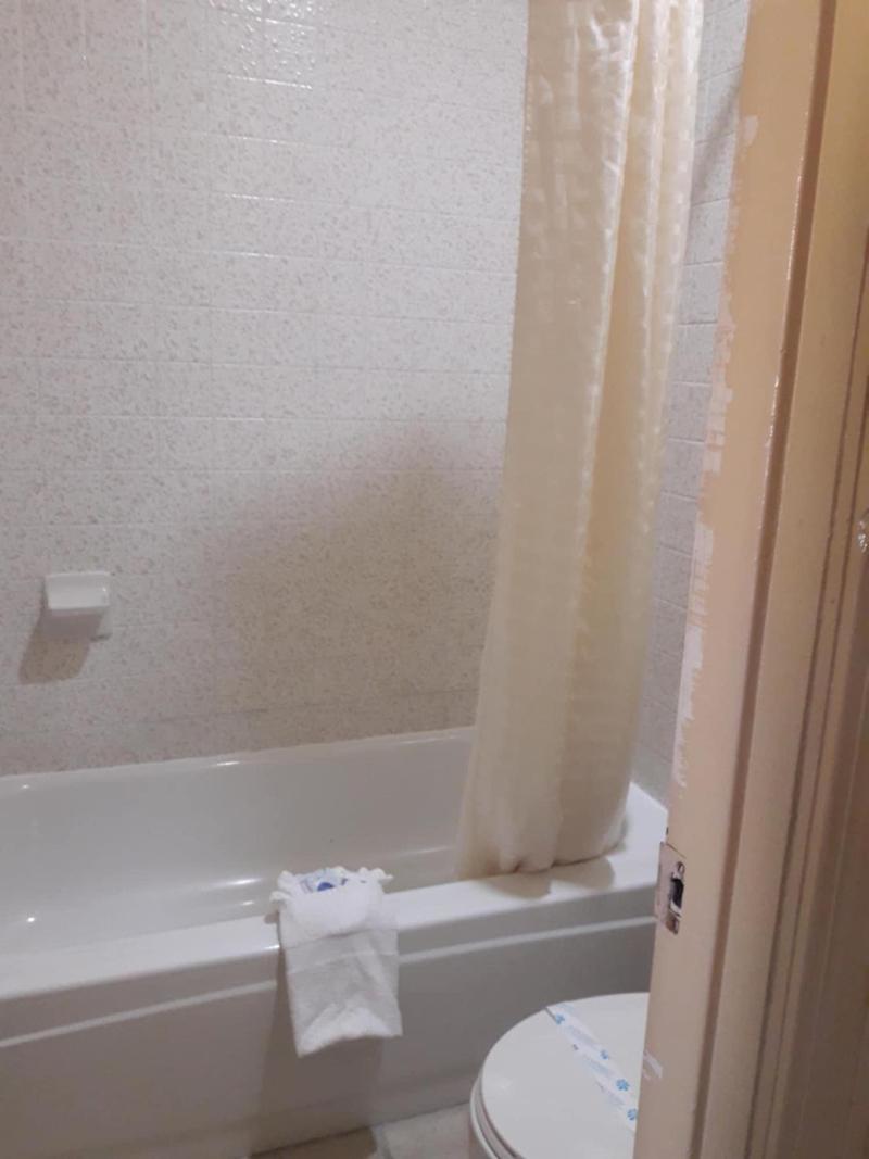 Palace Motel image 6
