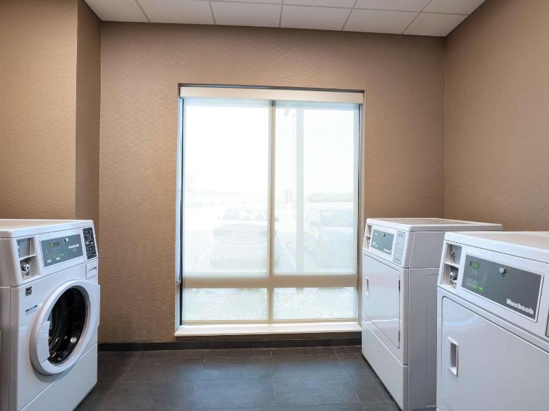 Courtyard By Marriott Dallas Grand Prairie image