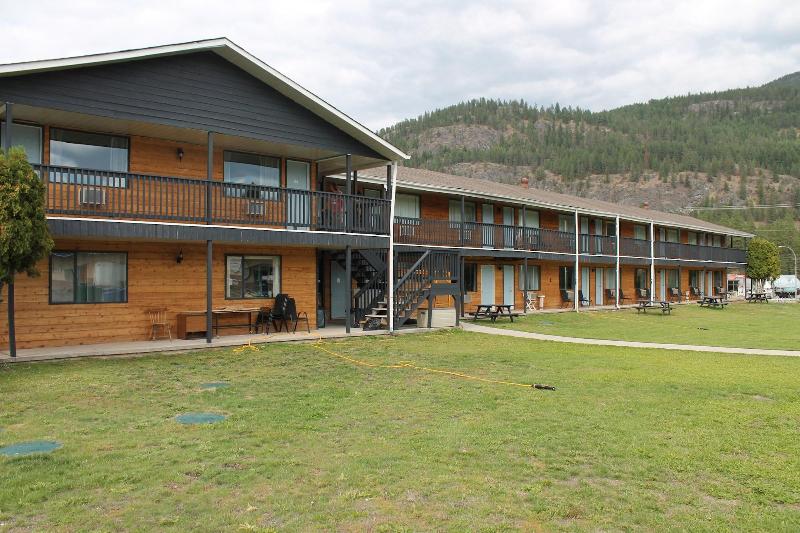 Christina Lake Motel and RV Park Ltd.