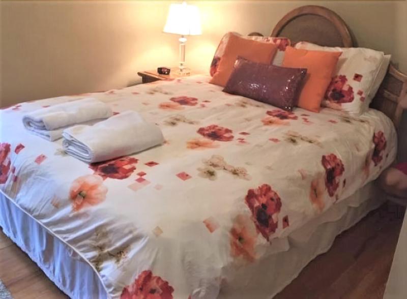 Cottage on Caledonia Bed & Breakfast image