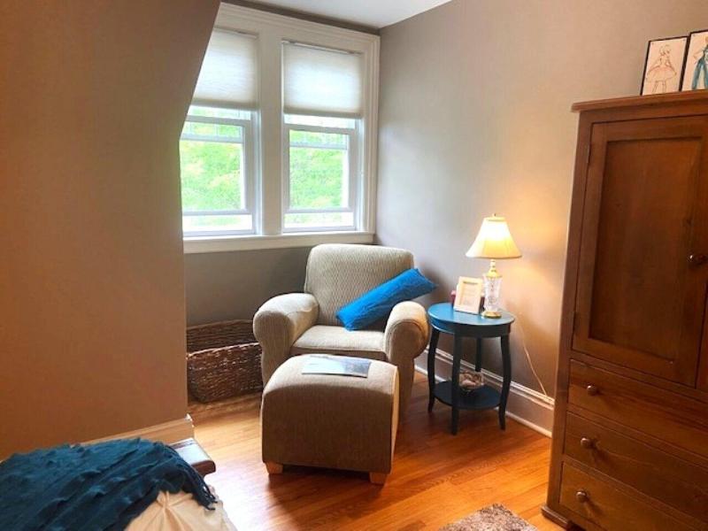 Cottage on Caledonia Bed & Breakfast image