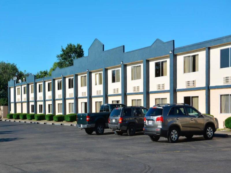 Buckeye Inn, Columbus OH I-71  image