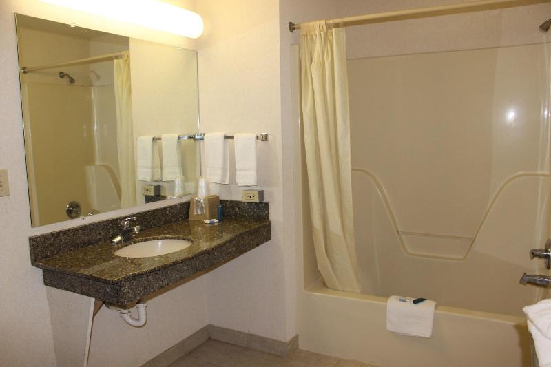Nationwide 9 Inn image 2