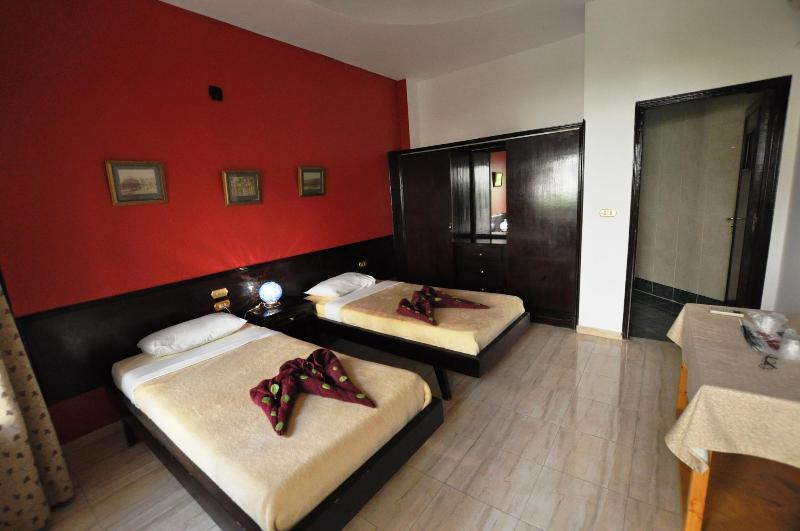 El Nakhil Hotel image