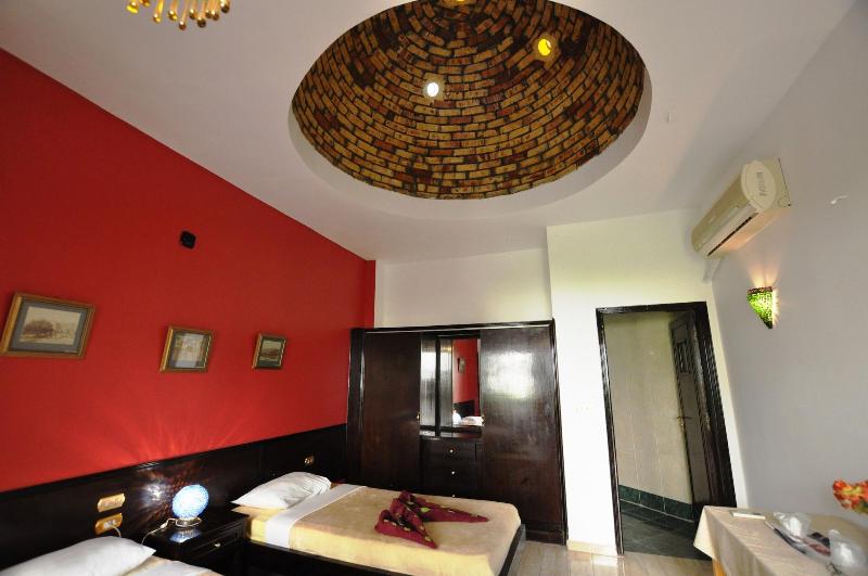 El Nakhil Hotel image