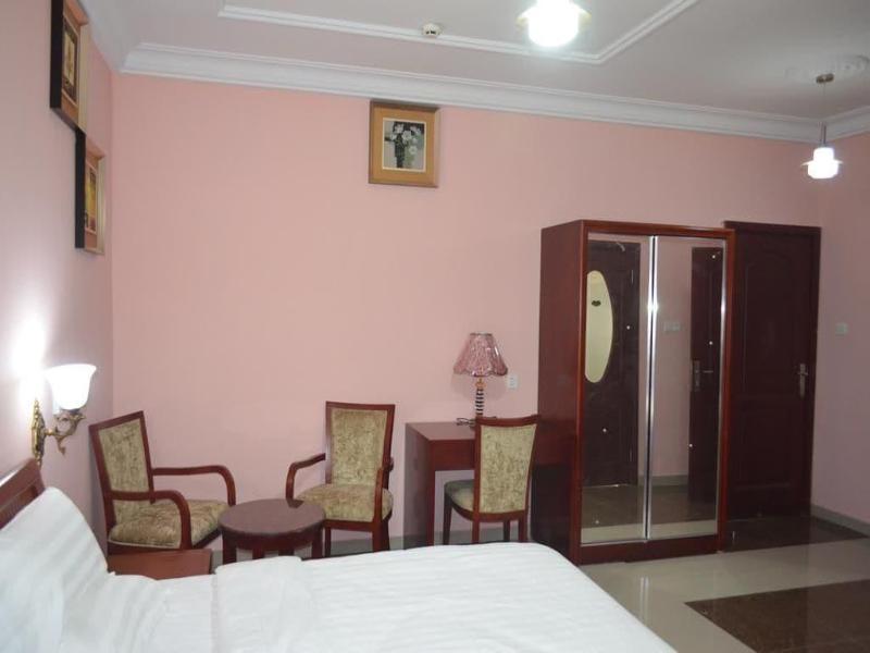 Precious Guest Lodge image