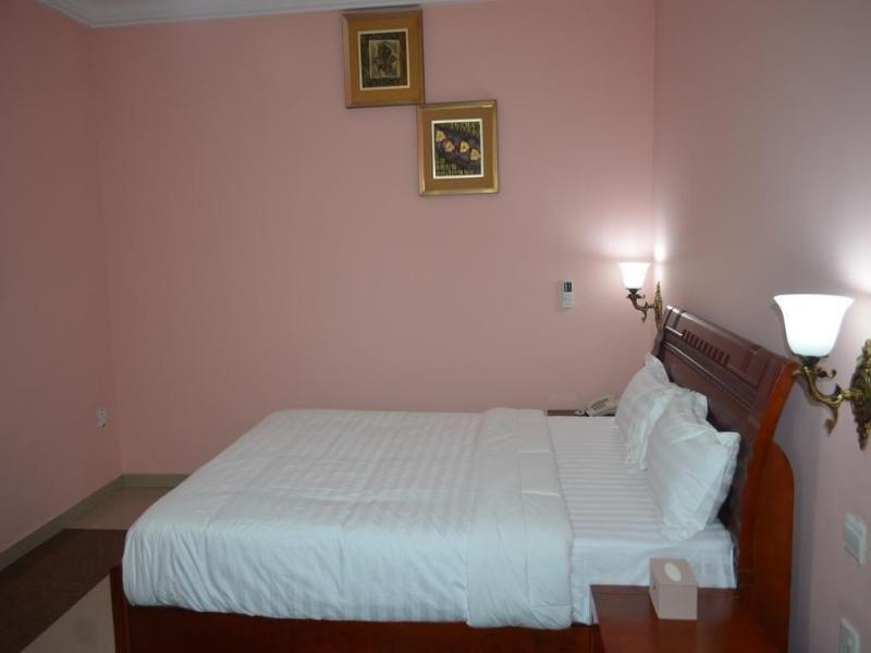 Precious Guest Lodge image