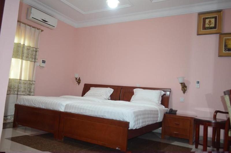 Precious Guest Lodge image