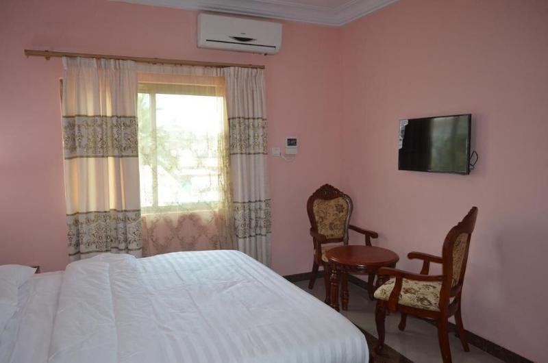 Precious Guest Lodge image