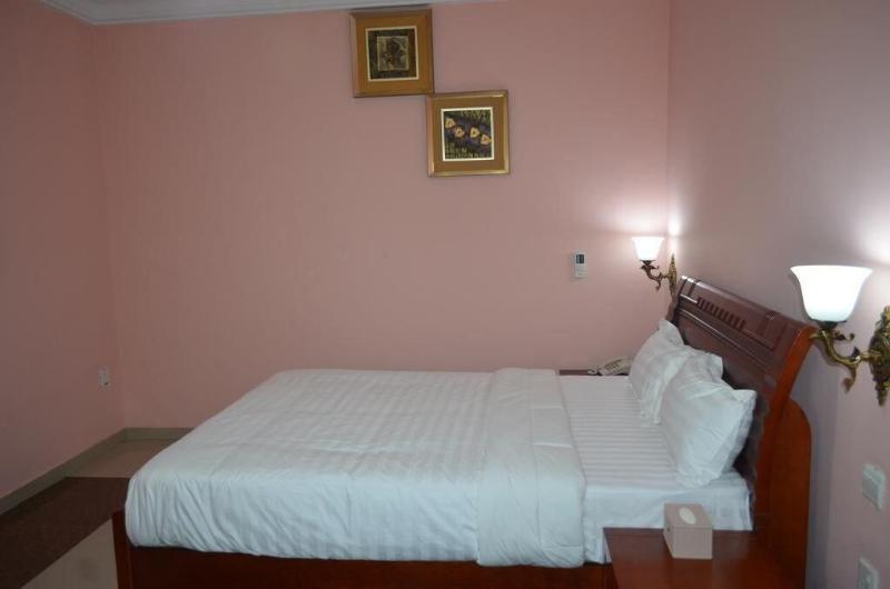 Precious Guest Lodge image
