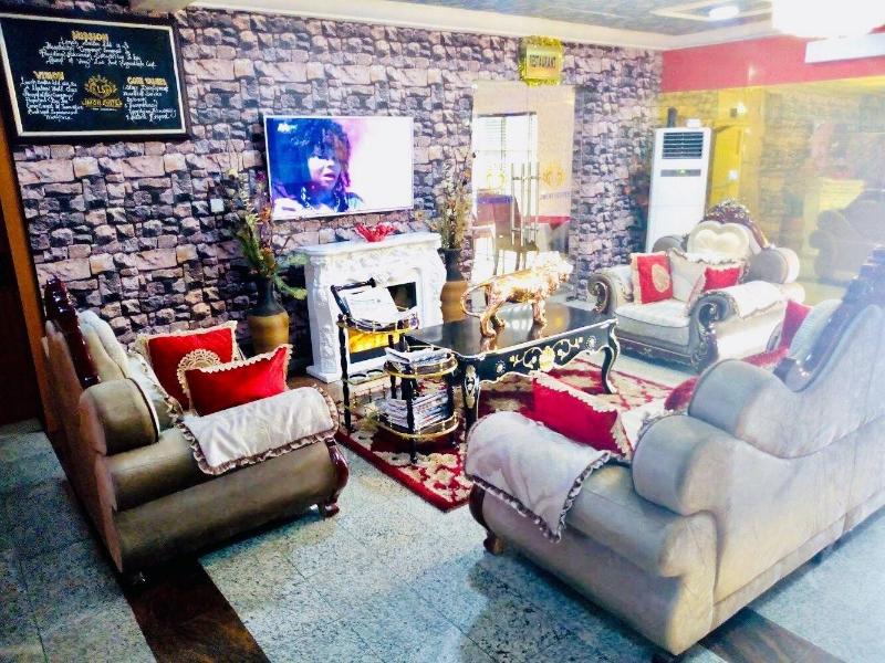 Limoh Suites