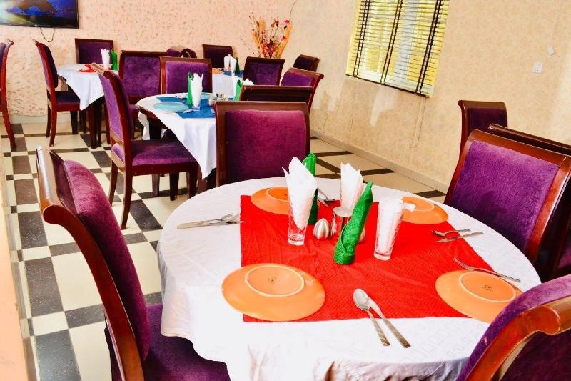 Limoh Suites