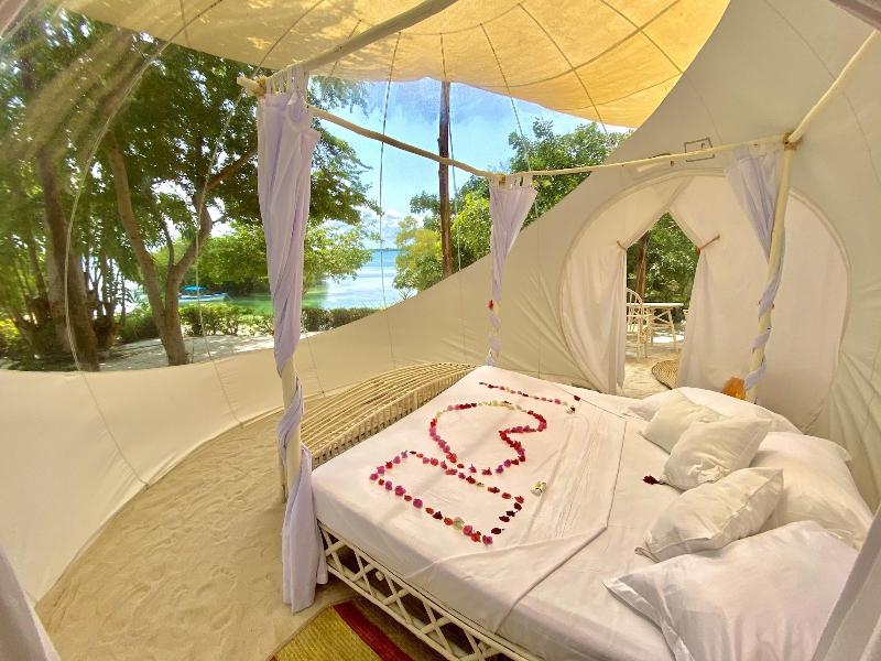 Rock And Sea Resort image