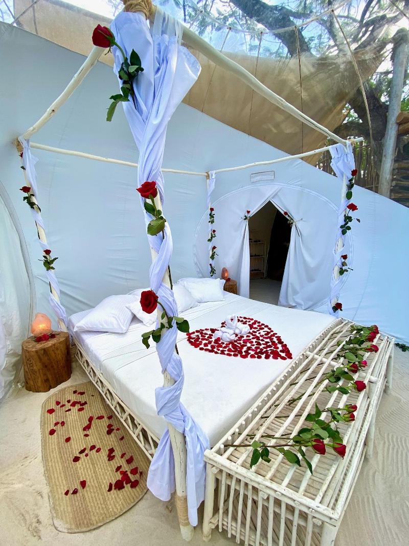 Rock And Sea Resort image