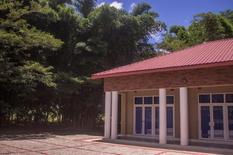 Waterfalls Hotel image