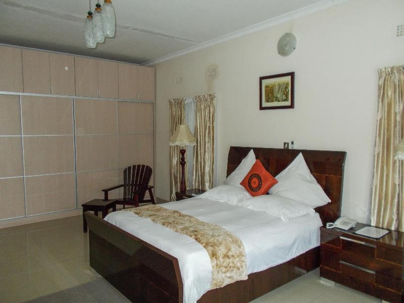 Waterfalls Hotel image