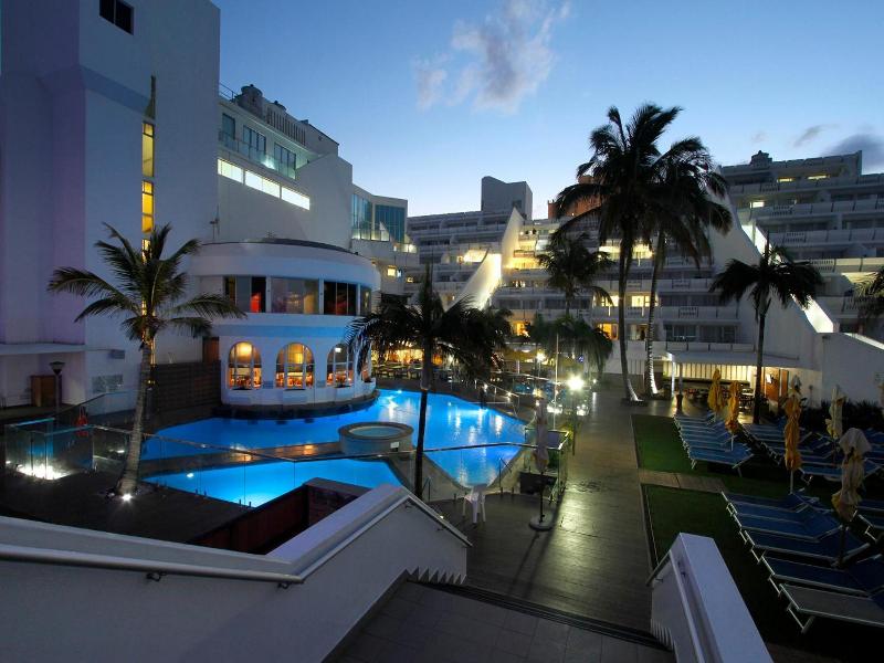 First Group La Montagne image