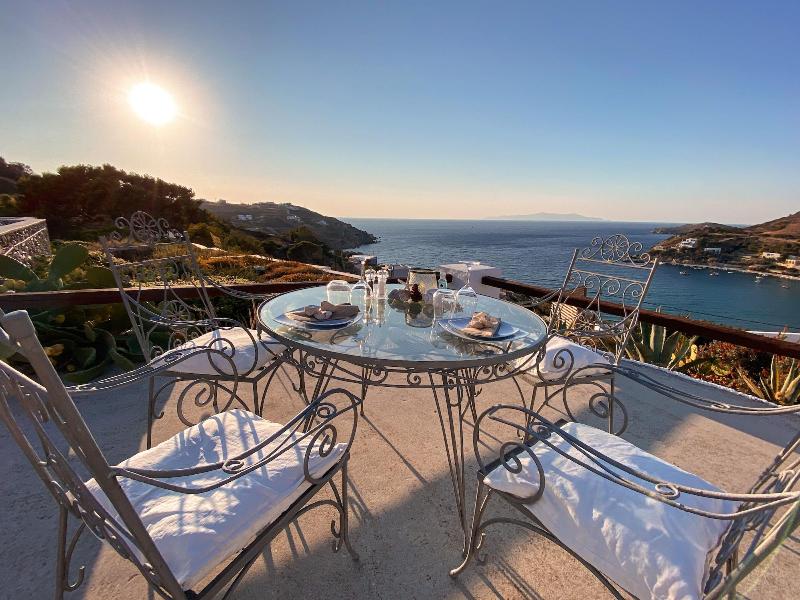 Pino di Loto Boutique Bed & Breakfast image