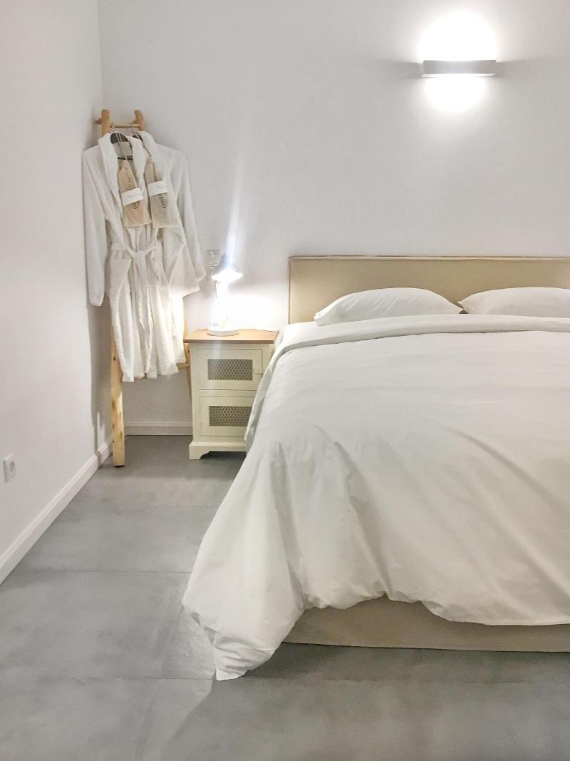 Pino di Loto Boutique Bed & Breakfast image
