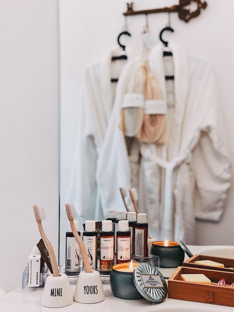 Pino di Loto Boutique Bed & Breakfast image