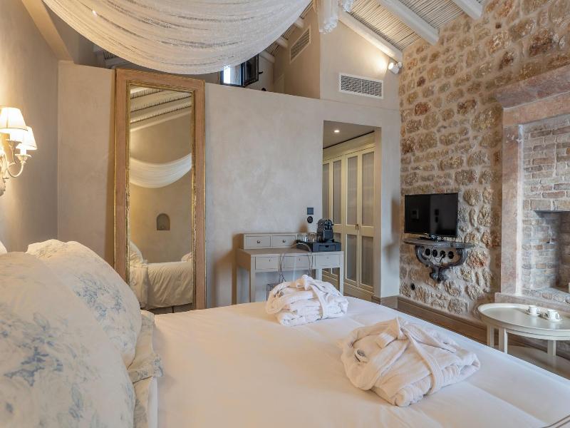 Alistos Hotel image