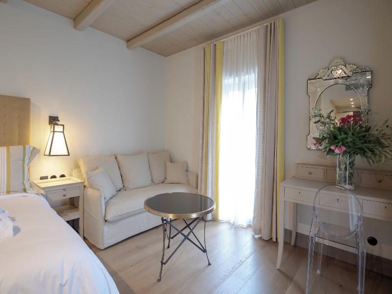 Alistos Hotel image