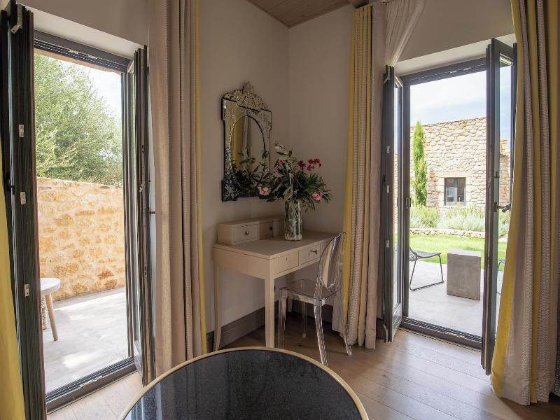 Alistos Hotel image
