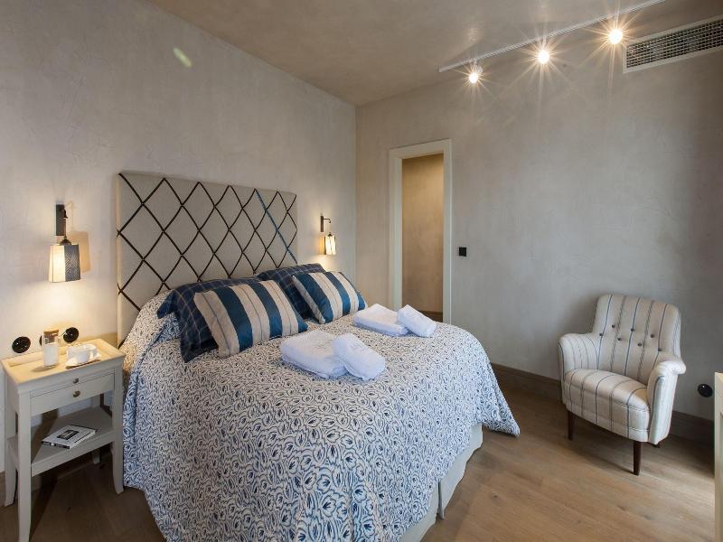 Alistos Hotel image
