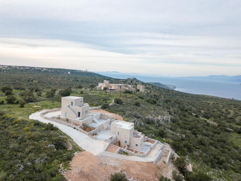 Vorino Luxury Villas image