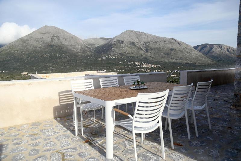 Vorino Luxury Villas image