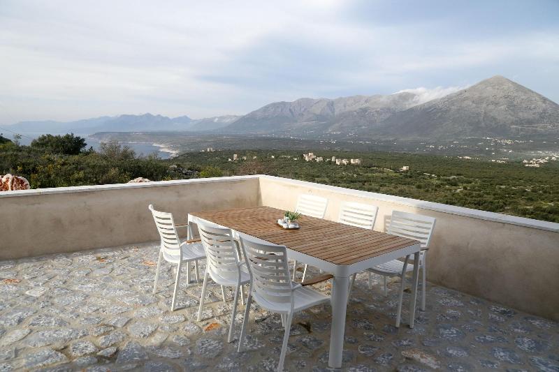 Vorino Luxury Villas image